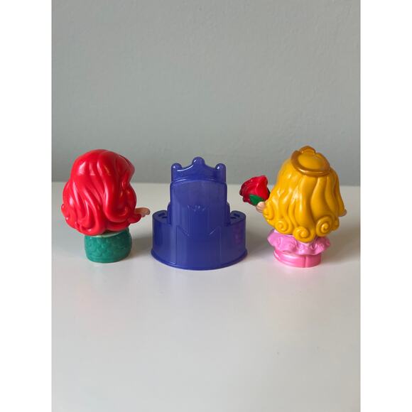 Fisher-Price Little People Disney Ariel, Flounder and Aurora Sleeping Beauty - Picture 6 of 8